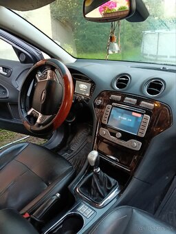 Ford Mondeo combi 2.0 TDCi 100kw - 11