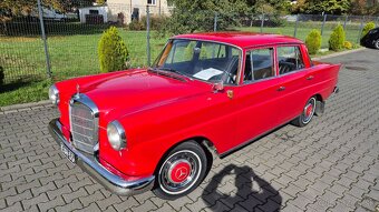 Mercedes w110 heckflosse 1963 diesel - 11