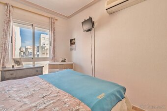 Ke koupi zařízený apartmán 3+kk o výměře 61 m² TORREVIEJA - 11