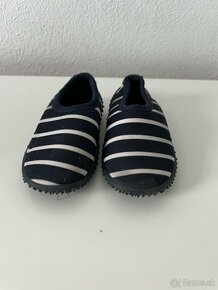 GEOX,TIMMI HILFIGER,WANDA,H&M - 11