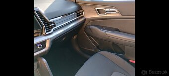Predám Kia Sportage 1,6 crdi ,MHEV , 4x4 , 21000km - 11