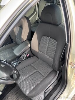 Peugeot 407 SW - malo KM - super výbava - 11