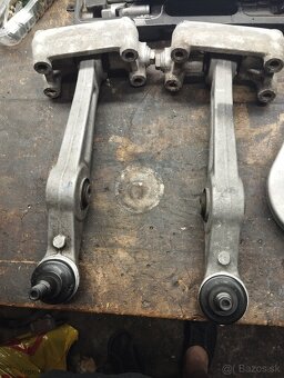 Nahradne diely Lancia Thesis - 11