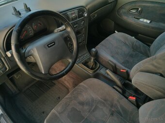 Volvo V40 1.9 TD 66kw  r.1999  - Nová STK / EK - 11