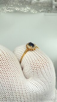 Elegantný prsteň z 18K zlata s 0,35 ct prírodným zafírov - 11