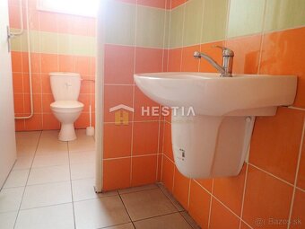 Veľký obchodný priestor 196 m2 s parkovacími miestami - 11