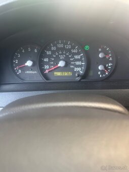 KIA SORENTO 2.5CRDI 103kw 4x4 - 11