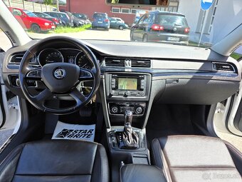 ŠKODA SUPERB COMBI L&K 2.0 CRTDI 140KW DSG 4X4 - 11