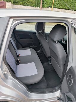 Ford Fiesta - 11