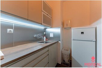 Kancelárske priestory 42m2, pešia zóna, Staré Mesto - 11