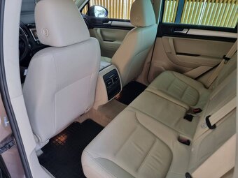 Volkswagen Touareg II 3.0 V6 TDI 240k - 11