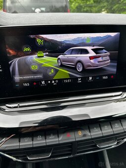 Škoda Octavia 4 Style, matrix, ťažné - 11