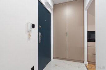 NA PREDAJ 2 IZBOVÝ BYT S LODŽIOU PO KOMPLETNEJ REKONŠTRUKCII - 11