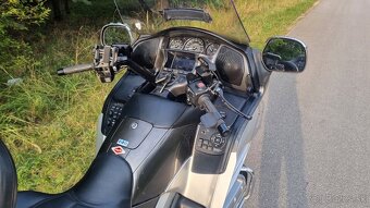 Honda GL 1800 - 11