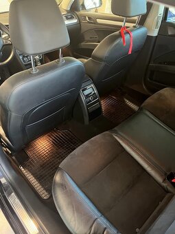 Škoda Superb 2.0 tdi 4x4 DSG - 11