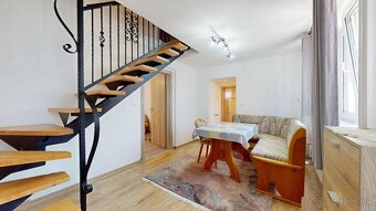 ZREKONŠTRUOVANÝ 7-IZB. RD – ŠTIAVNIK, okr. BYTČA - 11