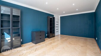 REZERVOVANÉ - VEĽKÝ - prerobený 3i 83m² + loggia - Nová Dubn - 11
