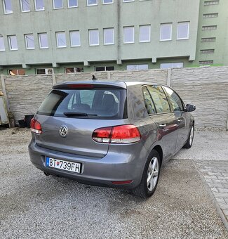 Volkswagen Golf 1.6TDI 77kW - nafta - 11