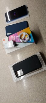 Xiaomi Mi 9 Lite 6/128 GB - 11