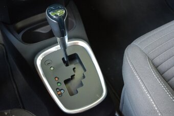 Toyota Yaris 1.5 automat, SR. voz - 11