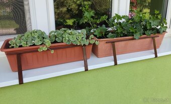 Držák květinových truhlíků BV - Instalace bez vrtání - 11