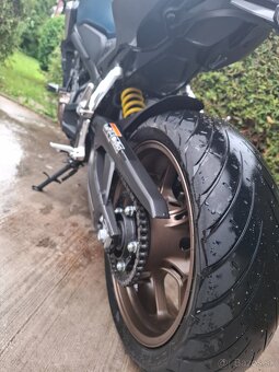 Honda CB650R - 11