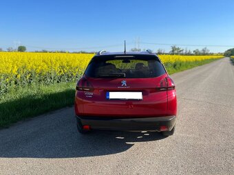 Peugeot 2008 PURETECH STYLE - 11