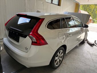 Volvo V60 2.0 D3 2014 - 11