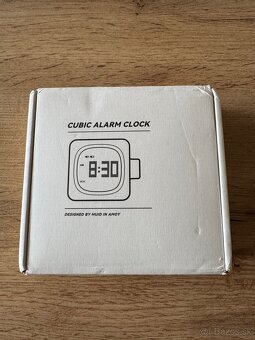 Dizajnový bluetooth budík s podsvietením - 11