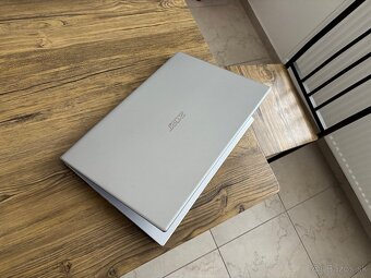 /15.6"/Acer/Notebook/4GB RAM DDR5/128GB NVMe SSD/Intel HD2G - 11