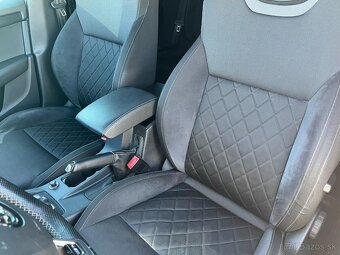 Škoda Octavia Combi 2.0 TDI RS DSG - 11