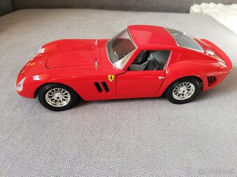 1:18 FERRARI 250 GTO - 11