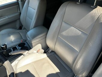 KIA Sorento 2.5 CRDi - 11