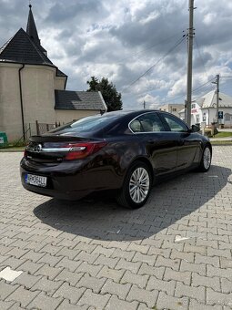 Opel Insignia Limousine HB - 11