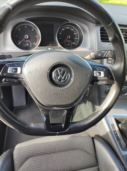 Auto VW Golf 7 combi - 11