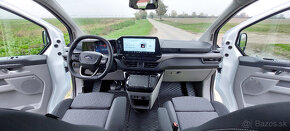 Prenájom 8 miestne Ford Tourneo Custom 4x4 - 11