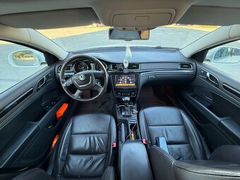 Škoda Superb kombi 2.0tsi dsg - 11
