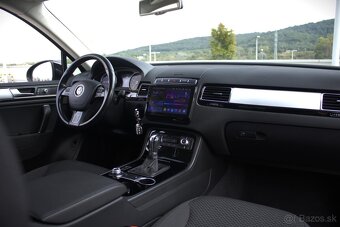 Volkswagen Touareg II 3.0 V6 TDI BMT 4MOTION Mountain AT8 - 11
