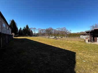 NA PREDAJ - Priestranný 5-izbový rodinný dom Ľubeľa - 11