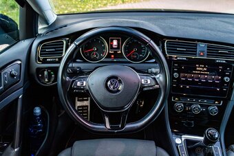 Volkswagen Golf 1.5 TSI R-Line Highline / SK Auto / TOP STAV - 11