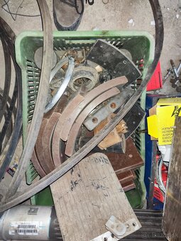 Náhradné diely - 11