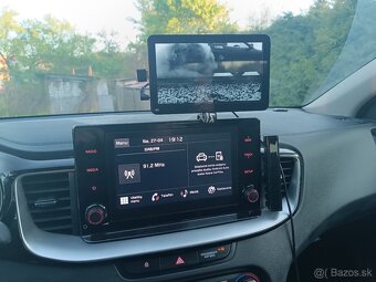 Predam Kia ceed 1,5 GDTI 118kw gold ročník 5/2023 - 11