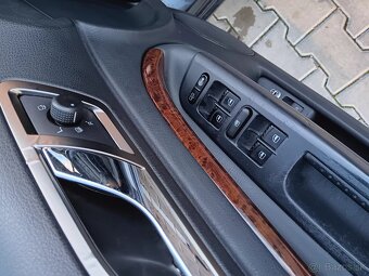 Predám auto Škoda Superb - 11