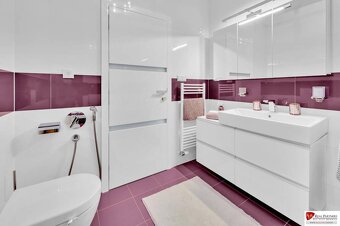 Predaj, Luxusný 4 izbový byt, 180 m2 + 25 m2, Condominium Re - 11