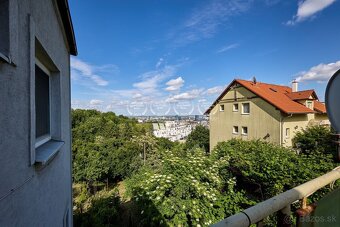 Na predaj: Jedinečný stavebný pozemok so starším rodinným do - 11