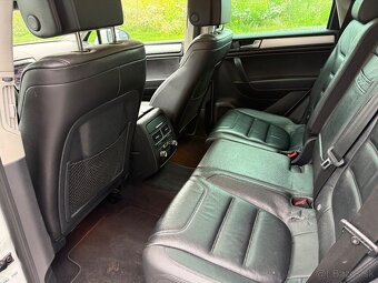 VW Touareg 3.0 tdi R line 2013 - 11