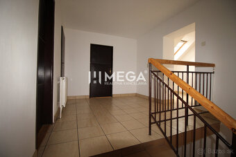 NA PREDAJ: Výnimočná nehnuteľnosť vo Vranove nad Topľou - 11