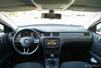 Škoda Superb Combi 2.0 TDI CR Elegance - 11