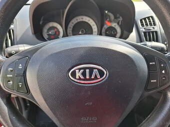 KIA CEED 1,4 benzín 2009 - 11