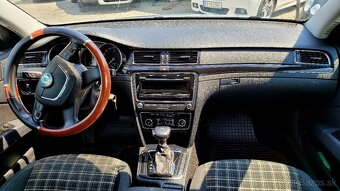 Škoda Superb Combi 2.0 TDI CR 140k Comfort DSG - 11